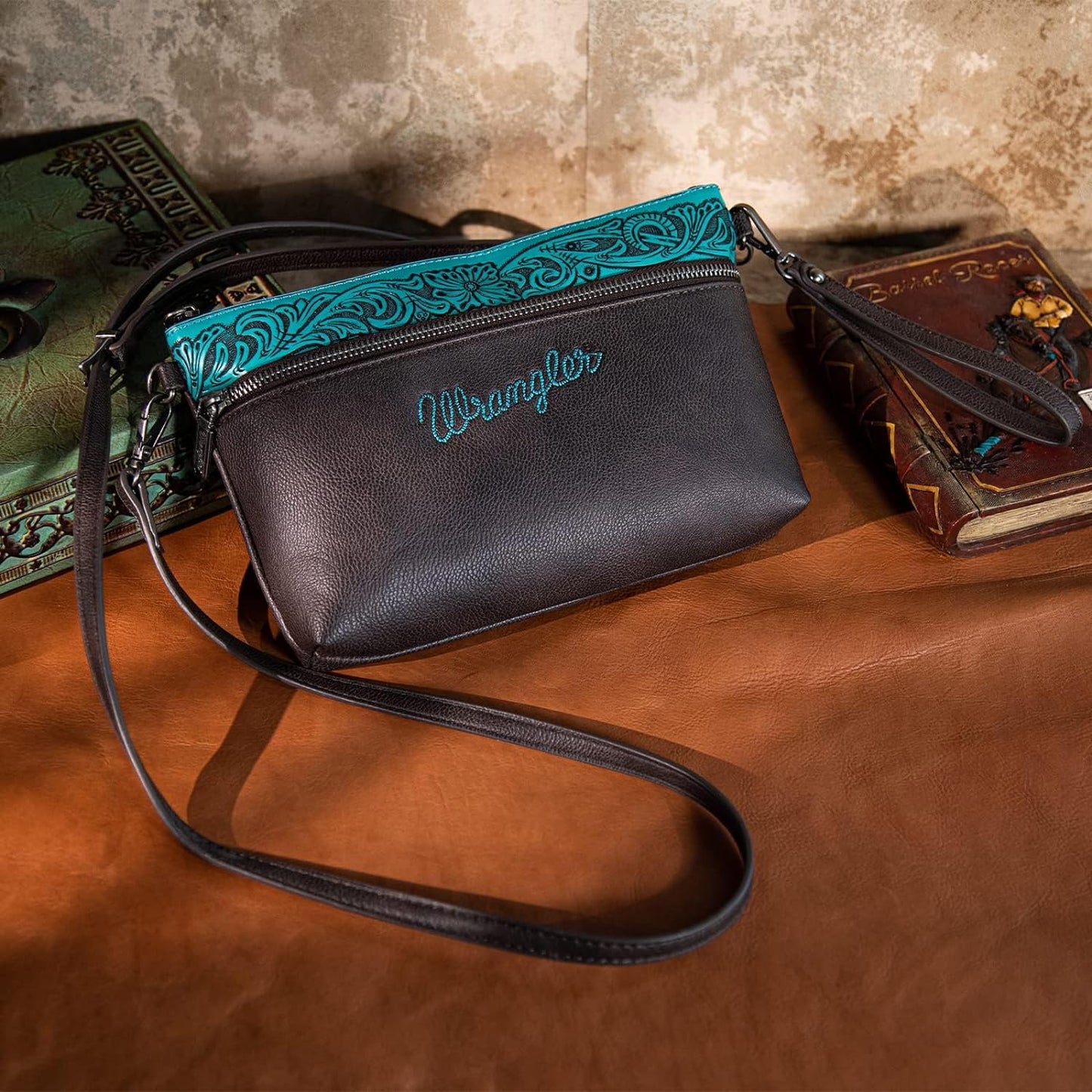 Wrangler Western Crossbody Bags for Women Clutch Wristlet Purse