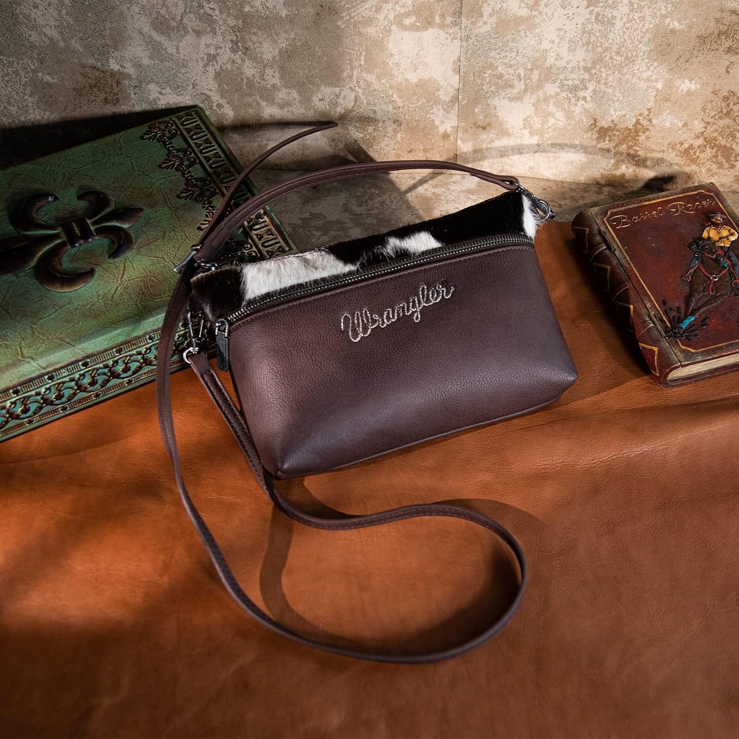 Wrangler Western Crossbody Bags for Women Clutch Wristlet Purse