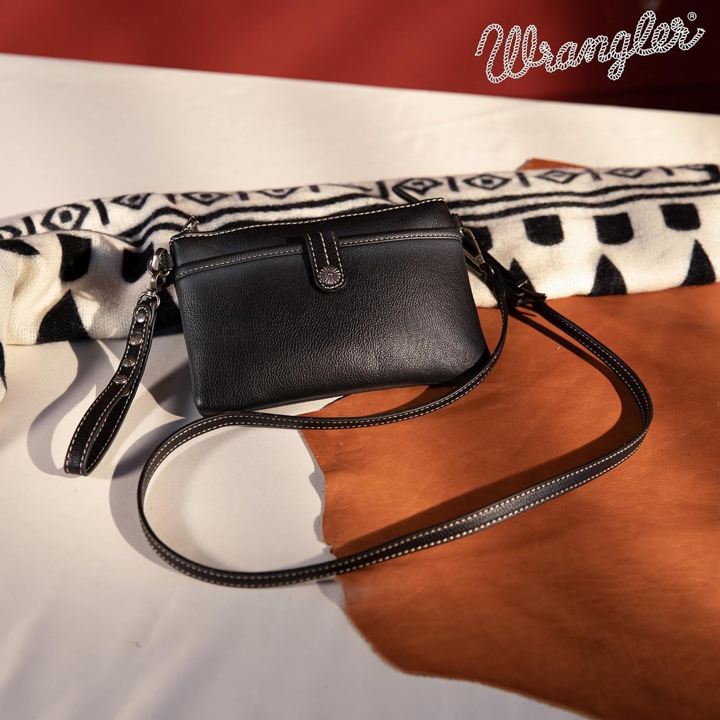 Wrangler Western Crossbody Bags for Women Clutch Wristlet Purse