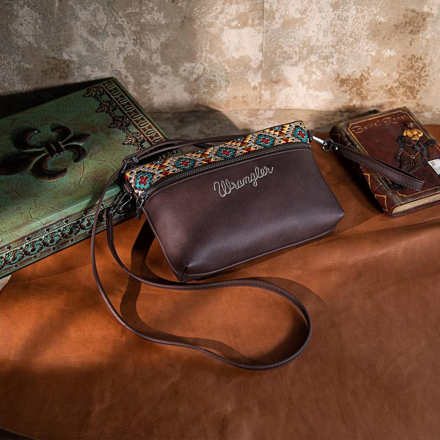 Wrangler Western Crossbody Bags for Women Clutch Wristlet Purse