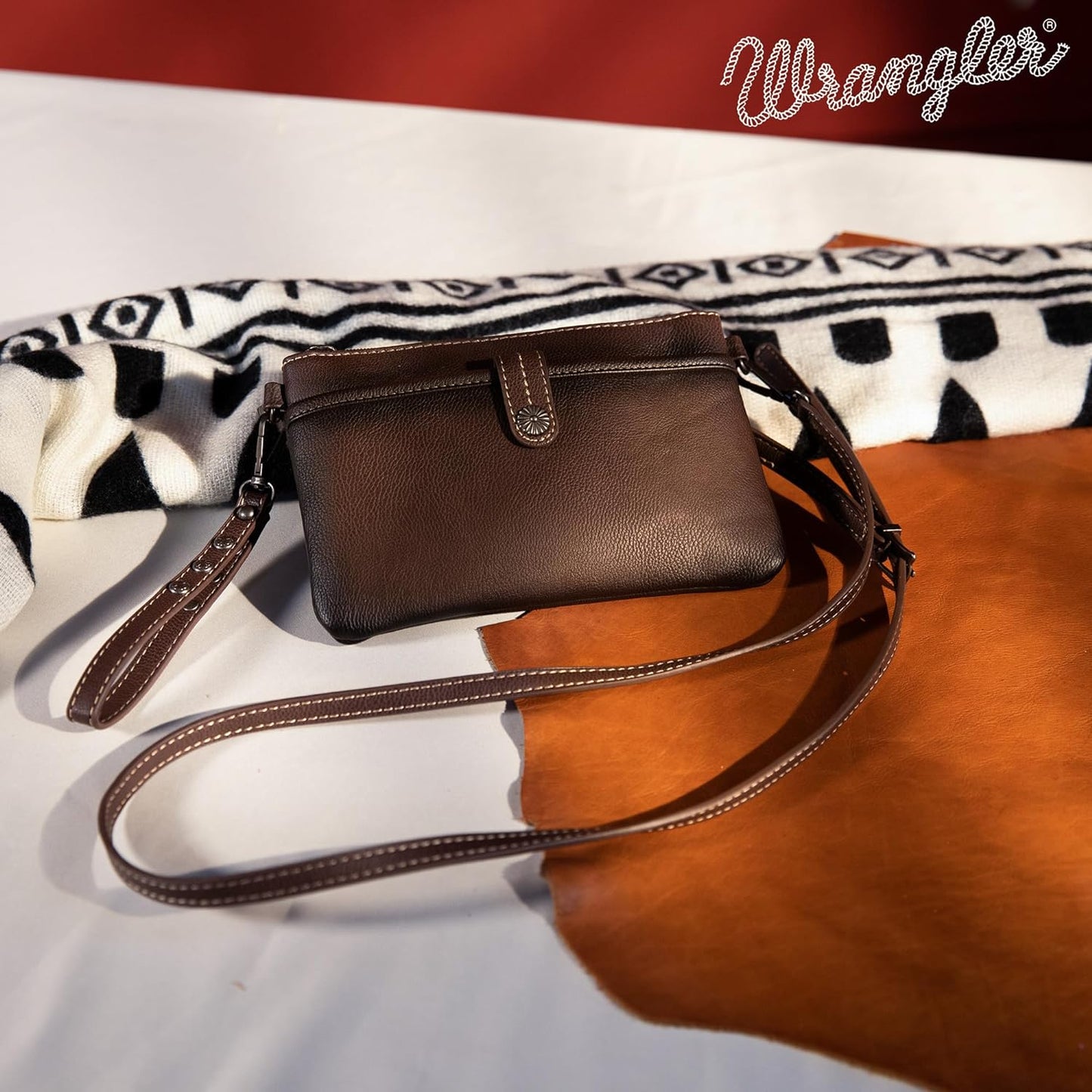 Wrangler Western Crossbody Bags for Women Clutch Wristlet Purse